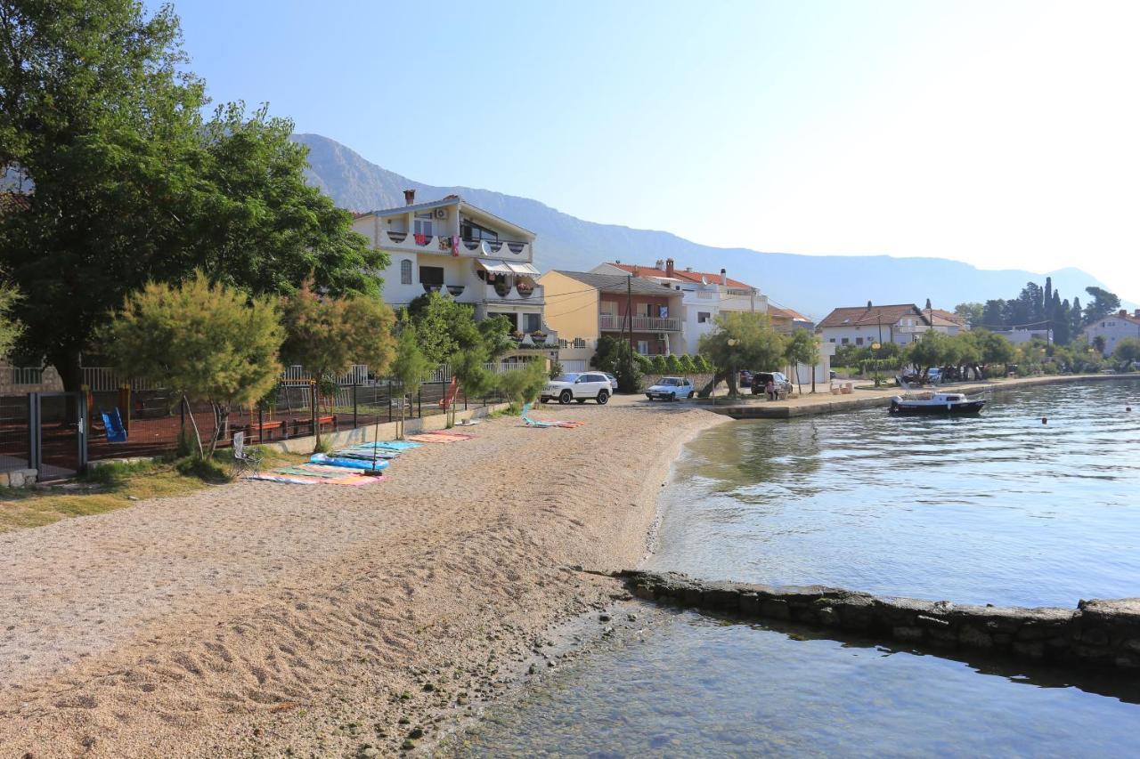 Apartments By The Sea Kastel Kambelovac, Kastela - 20605 Exteriör bild